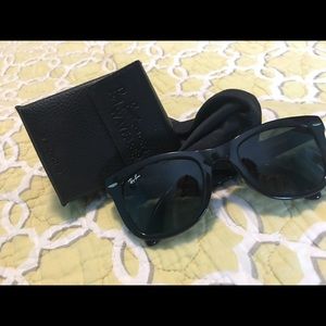Authentic folding Raybans